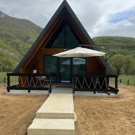 Jezero Villa *