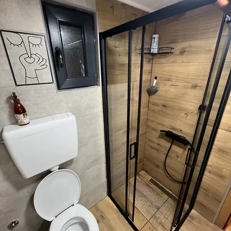 Jezero-jajce Villa *