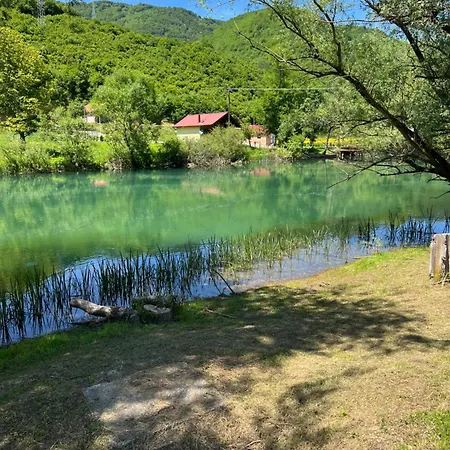 Jezero-jajce Villa *