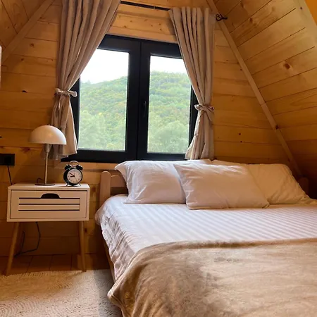 Jezero-jajce Villa Jezero (Republika Srpska)