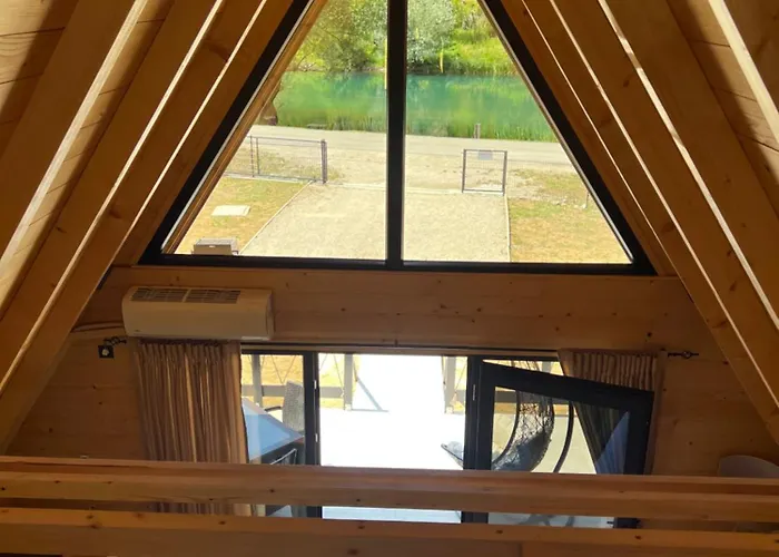 Jezero-jajce * Jezero (Republika Srpska)